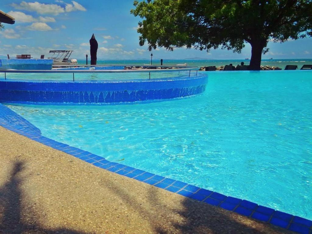 Anchorage Beach Resort Viseisei Eksteriør bilde