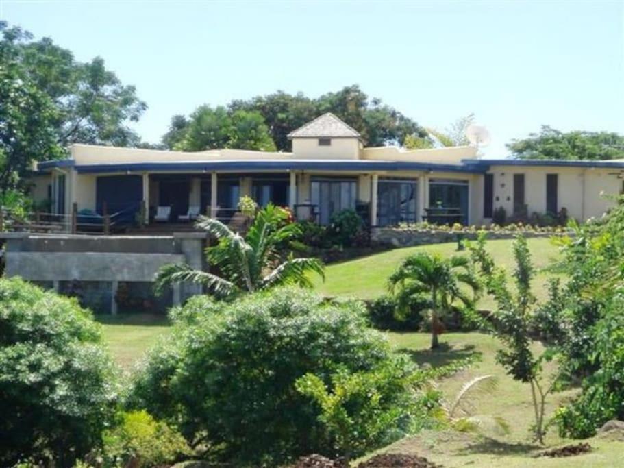 Anchorage Beach Resort Viseisei Eksteriør bilde